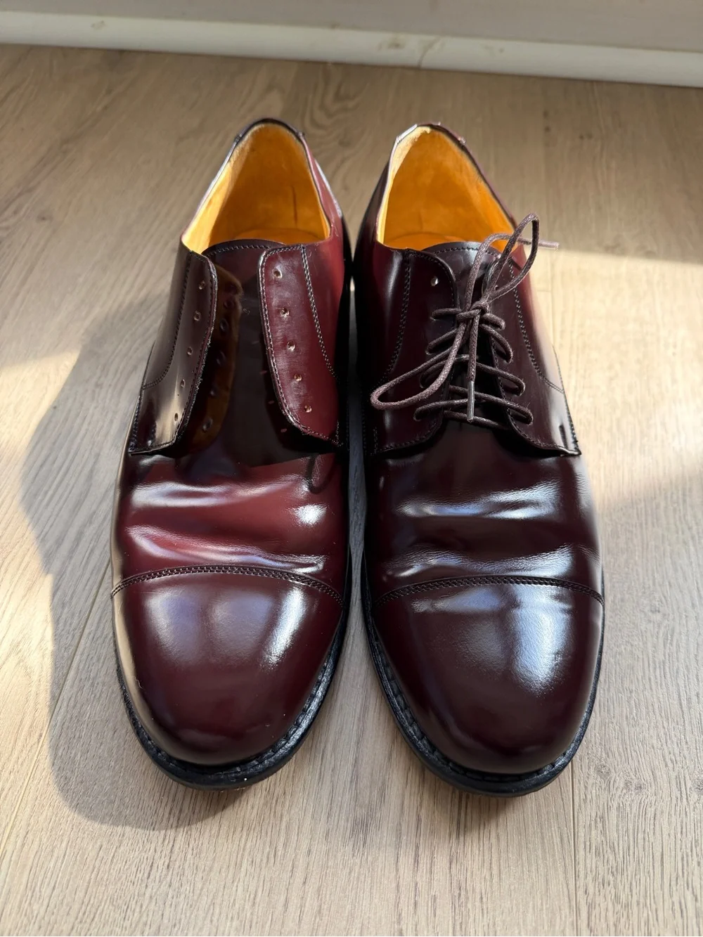 Tauer & Johnson Italian series men's 10C burgundy leather cap toe oxfords 6749